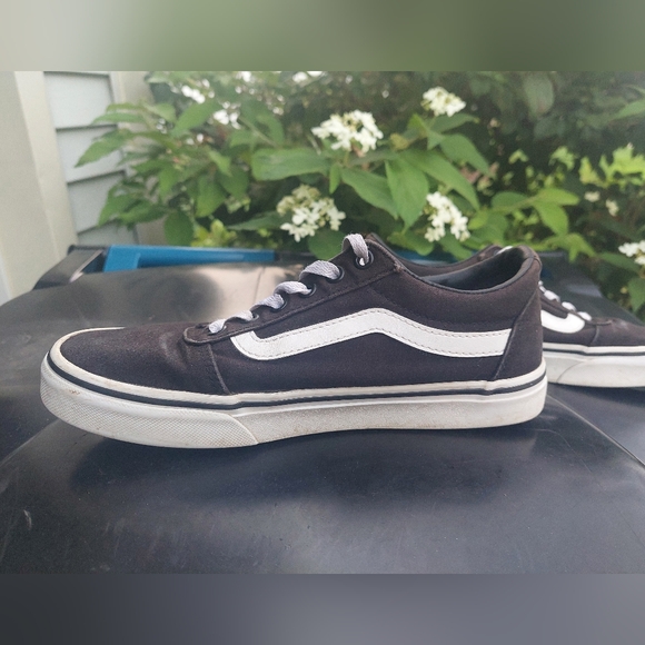 Vans classic black low top women's 7.5 - Picture 3 of 6